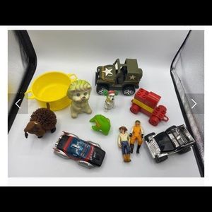 Mixed Lot of Eleven Vintage Toy Jeep Car Etc Toy
